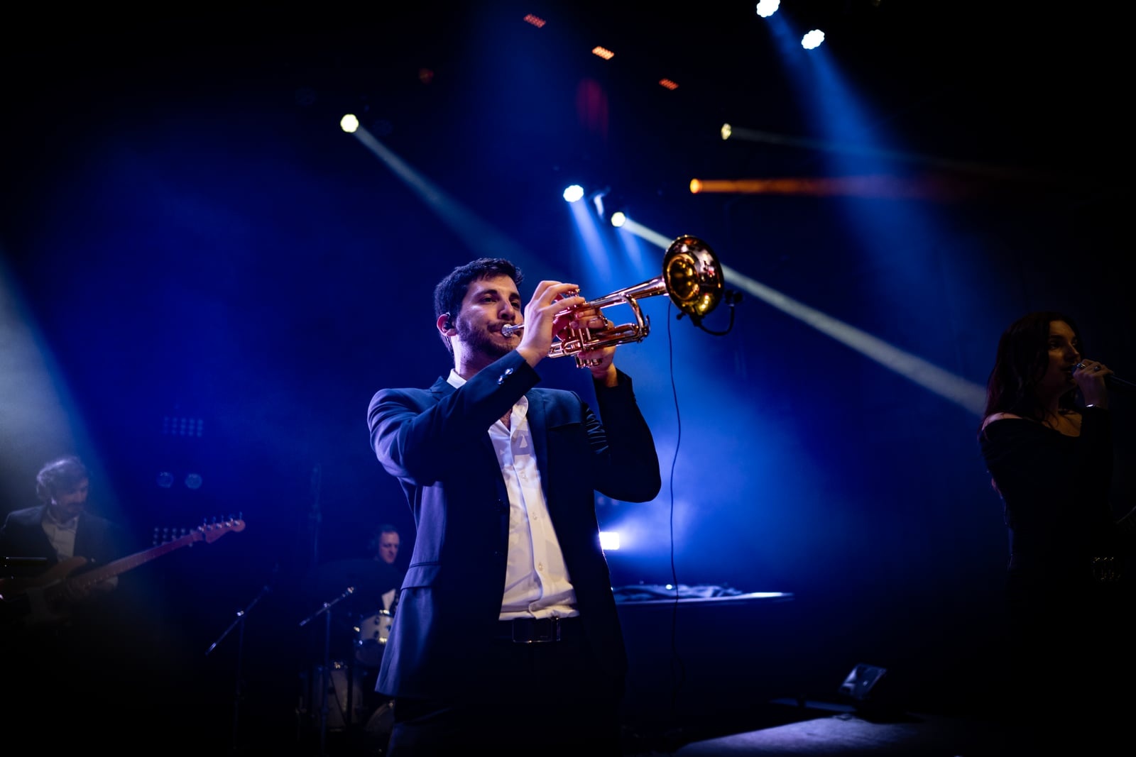 Benga Band live op een bedrijfsfeest in de Kromhouthal in Amsterdam (3)