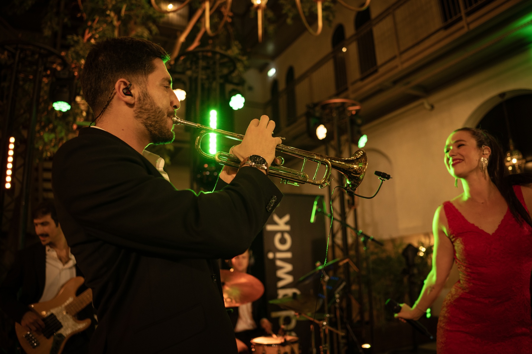 Benga Band live op het bedrijfsfeest van Sedgwick in Rotterdam (4)